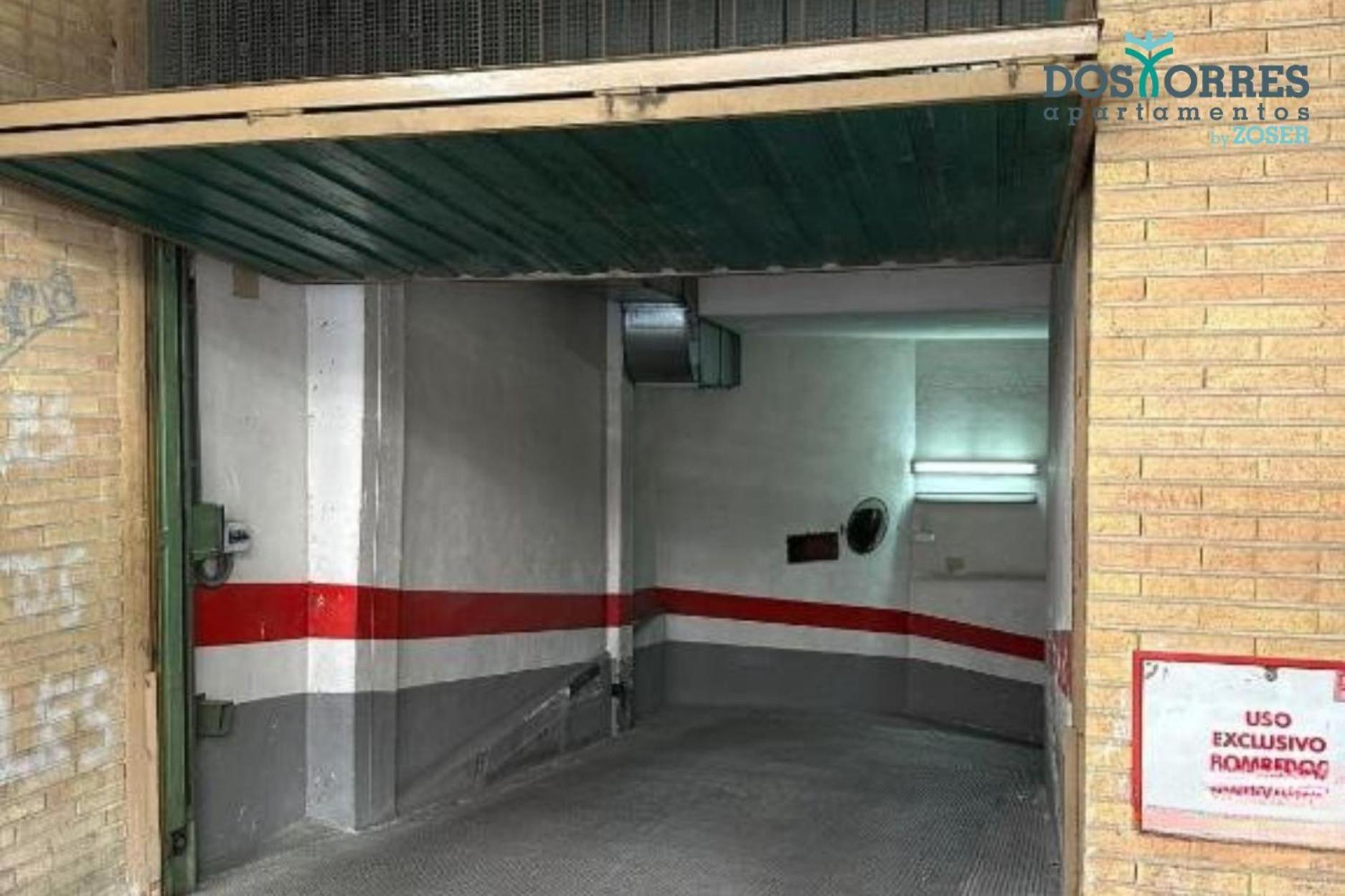 サラゴサDos Torres Santa Isabel - Estacionamiento Privado Gratuitoアパートメント エクステリア 写真